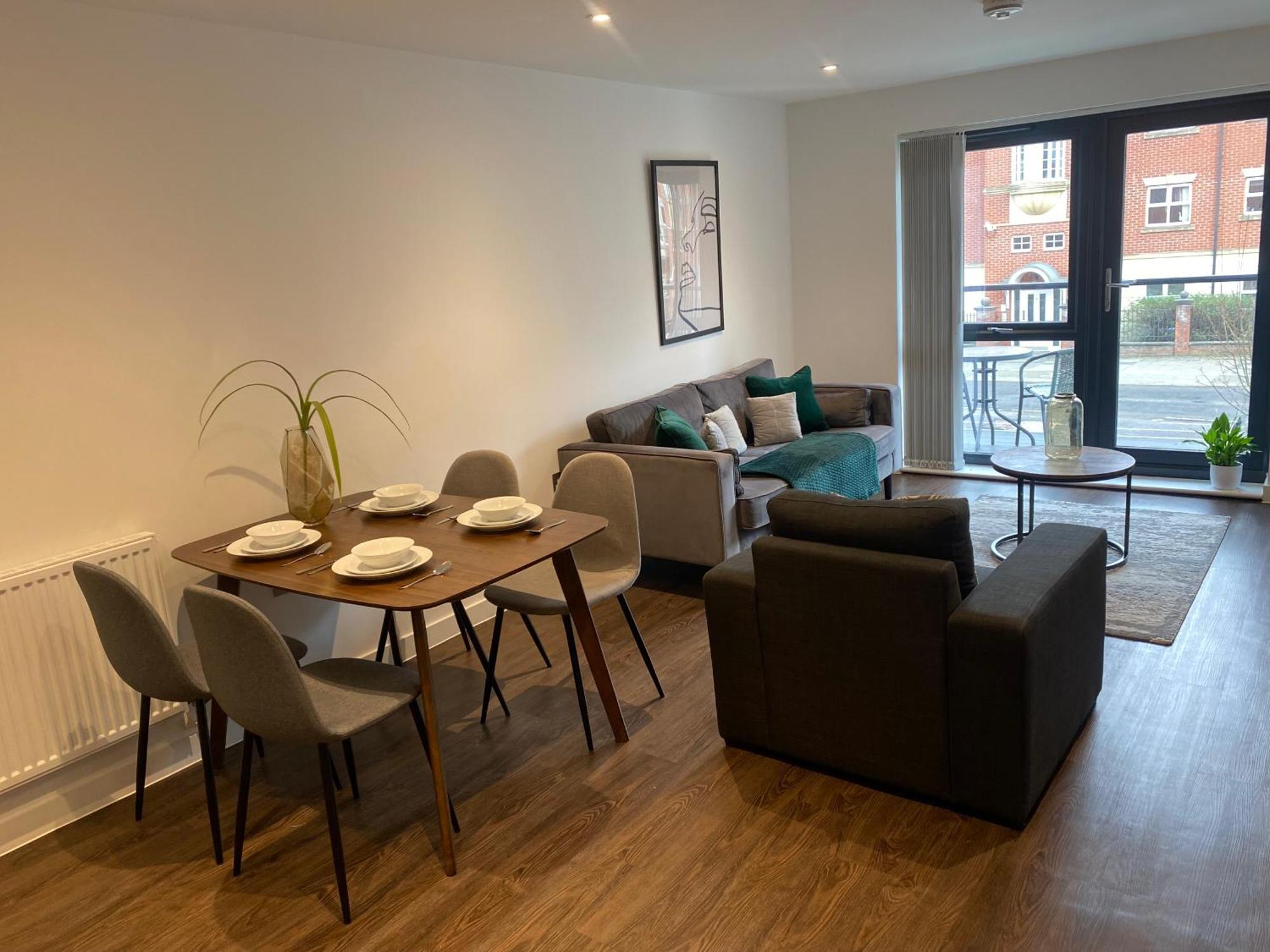 Luxury York Apartment, Free Parking & Free Gym מראה חיצוני תמונה